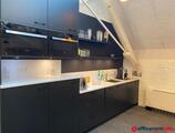 Offices to let in LES ECURIES B3+1
