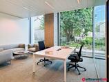 Offices to let in Rue Belliard 40
