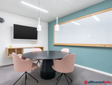Offices to let in Manhattan Center