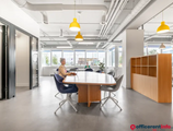 Offices to let in De Kleetlaan 4
