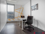 Offices to let in Manhattan Center