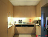 Offices to let in JACQMAIN 134   +6