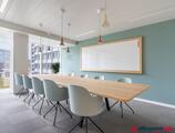 Offices to let in Manhattan Center