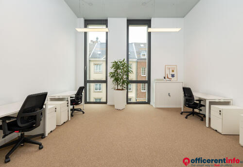 Offices to let in Coworking - 60 m²