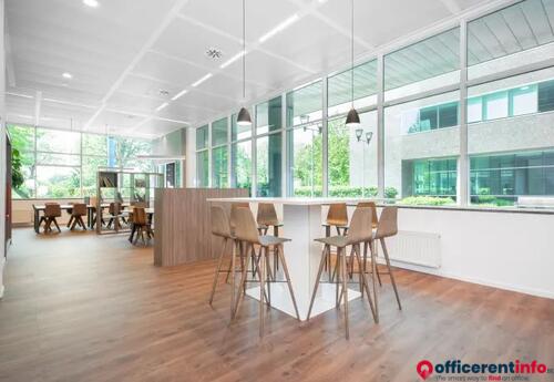 Offices to let in Uitbreidingstraat 84