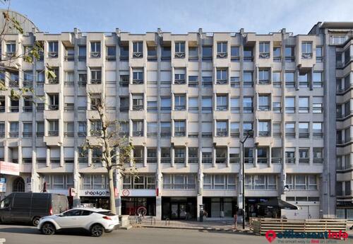 Offices to let in FROISSART 123   +5