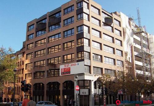 Offices to let in TRONE 60   +4