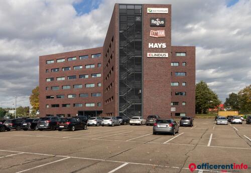 Offices to let in Adapt your workstyle in flexible spaces at Regus Industry
