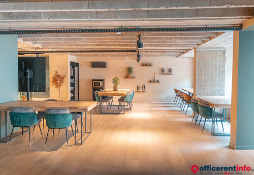 Offices to let in Co Working in Skylab Factory Louise