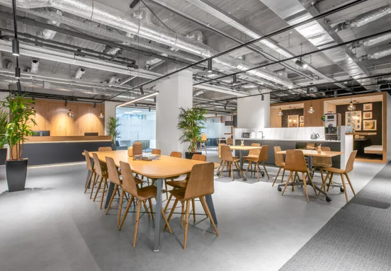 Align your workday with flexibility at HQ Meiser Silver Building