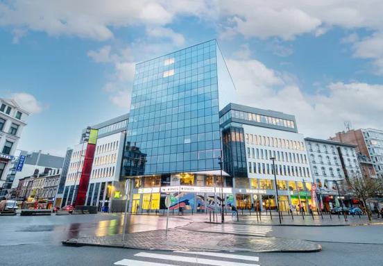 Access fully flexible work and meeting space at Spaces Guillemins