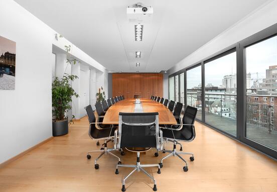 Access professional space to meet, work or collaborate at Regus Antwerp, City Centre