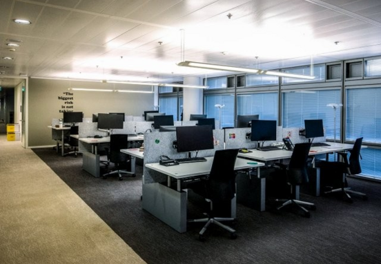 Belgium office market alert: two-thirds of employees reject hot-desking for dedicated desks