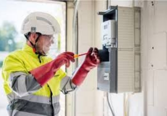 Off-grid power: a smart alternative for businesses renting office & warehouse space